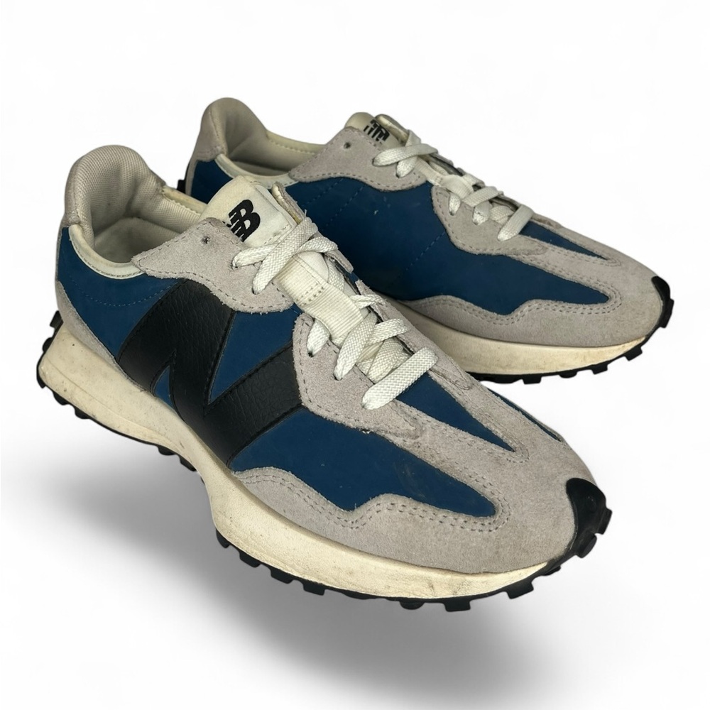 New Balance 327 Sneakers